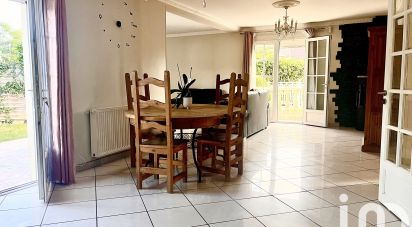 House 6 rooms of 150 m² in Aubergenville (78410)