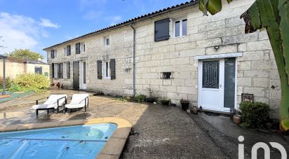 Country house 9 rooms of 245 m² in Les Gonds (17100)