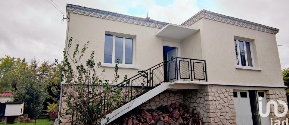 House 5 rooms of 130 m² in Montpon-Ménestérol (24700)