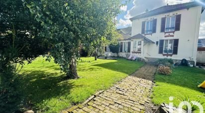 House 6 rooms of 100 m² in Brie-Comte-Robert (77170)