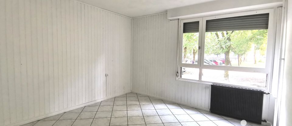 Appartement 4 pièces de 73 m² à Cluses (74300)