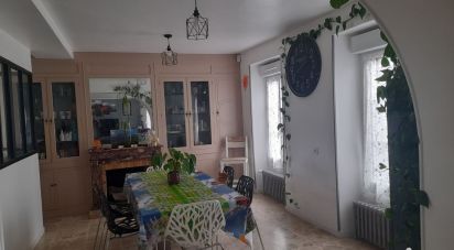 House 5 rooms of 160 m² in Château-Landon (77570)