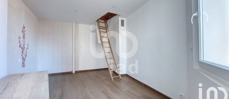 Maison 5 pièces de 230 m² à Céret (66400)