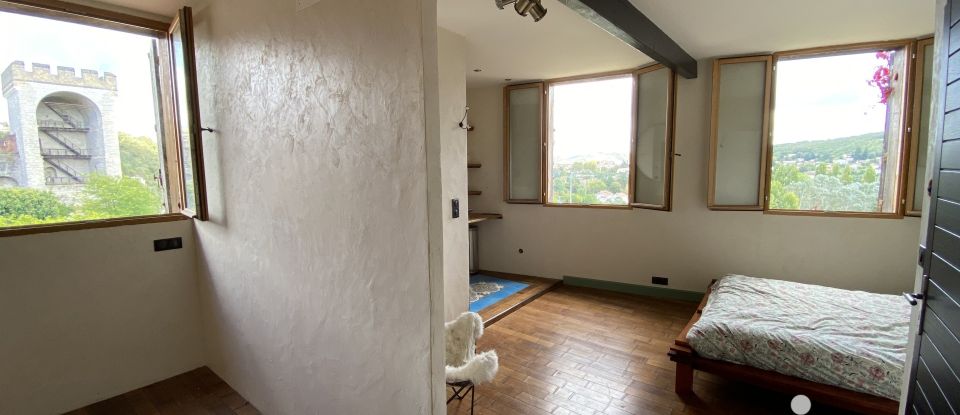 Duplex 5 rooms of 200 m² in Cahors (46000)