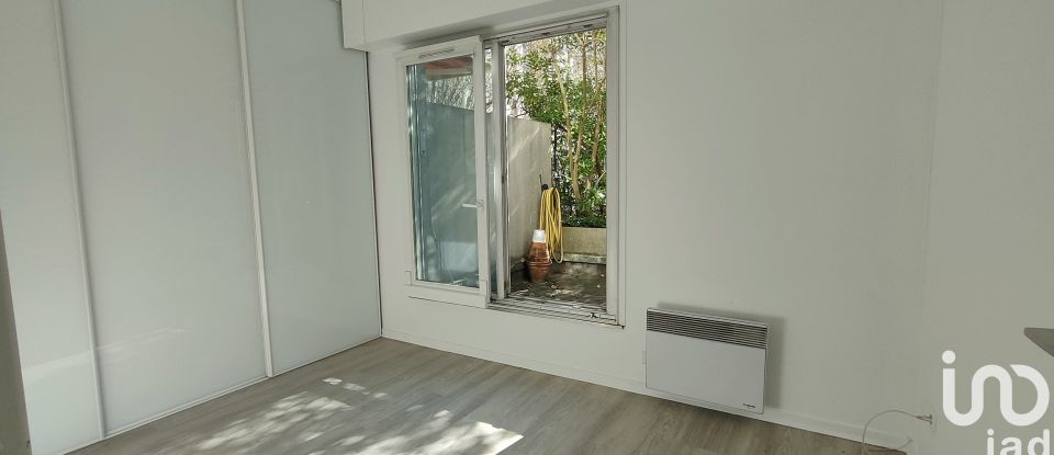 Appartement 3 pièces de 73 m² à Paris (75020)