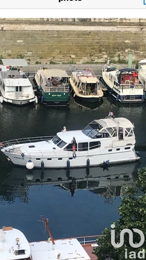 Péniche 4 pièces de 50 m² à Paris (75012)