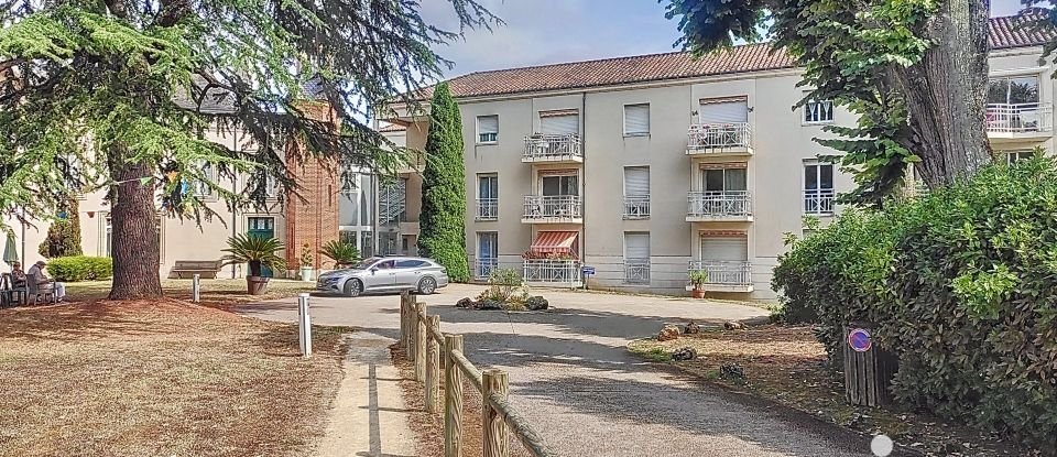 Apartment 2 rooms of 51 m² in Saint-Benoît (86280)