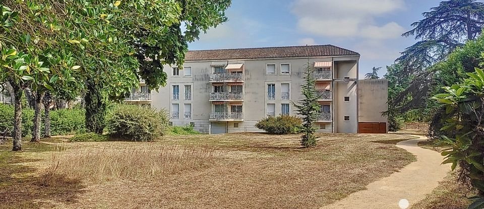 Appartement 2 pièces de 51 m² à Saint-Benoît (86280)