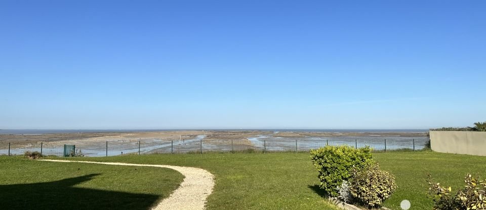 Studio 1 room of 34 m² in Châtelaillon-Plage (17340)