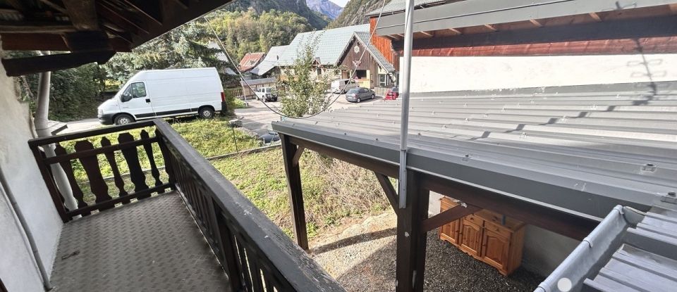 Maison 4 pièces de 39 m² à Le Freney-d'Oisans (38142)