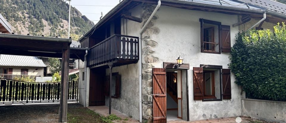 Maison 4 pièces de 39 m² à Le Freney-d'Oisans (38142)