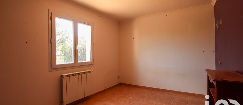 House 7 rooms of 161 m² in Poulx (30320)