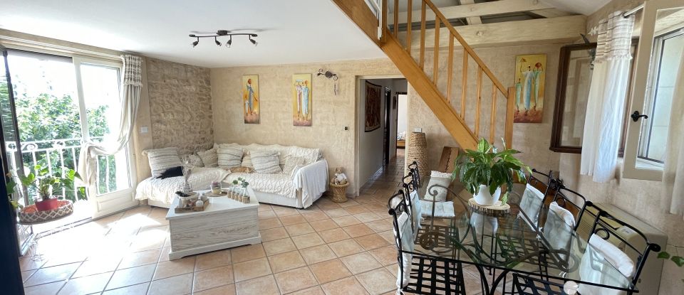 Maison 9 pièces de 217 m² à Donzère (26290)