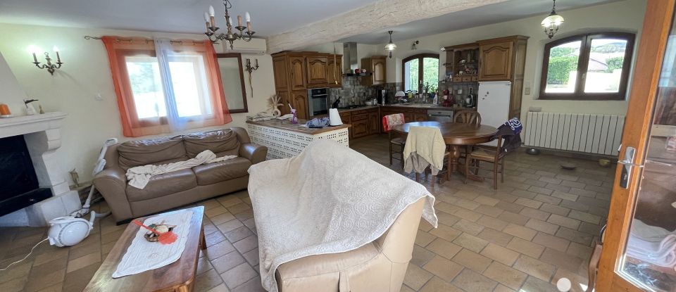 Maison 9 pièces de 217 m² à Donzère (26290)