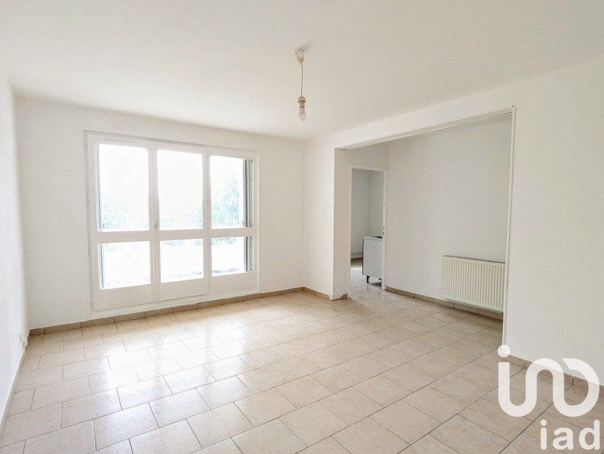 Appartement 5 pièces de 77 m² à Givet (08600)