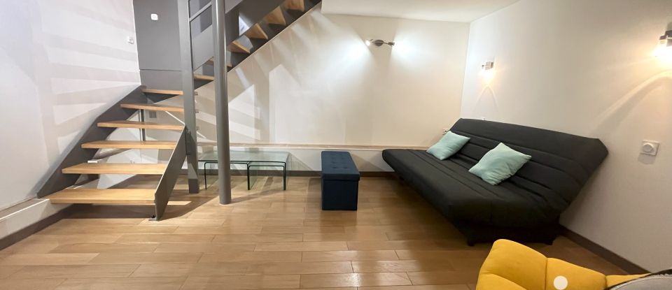 Appartement 2 pièces de 73 m² à Paris (75016)