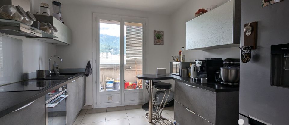 Apartment 3 rooms of 79 m² in Fontaine (38600)