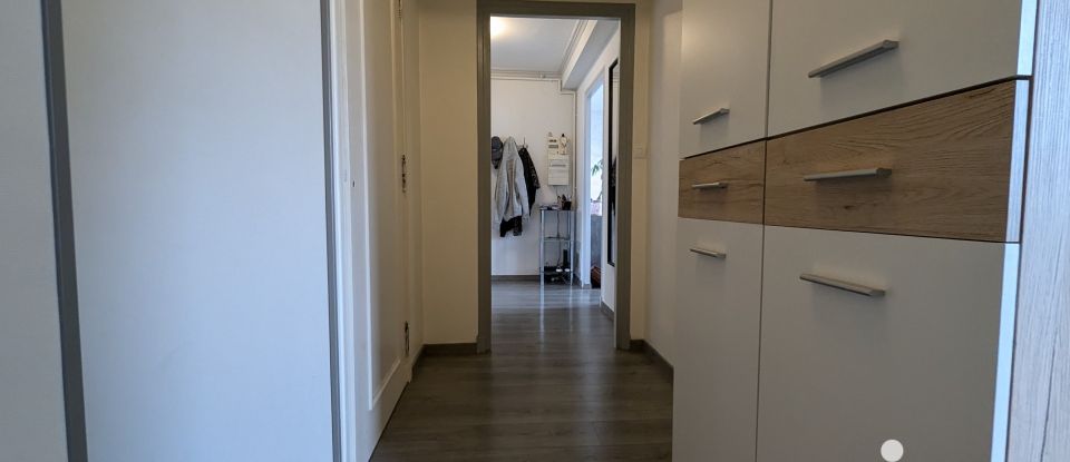 Apartment 3 rooms of 79 m² in Fontaine (38600)