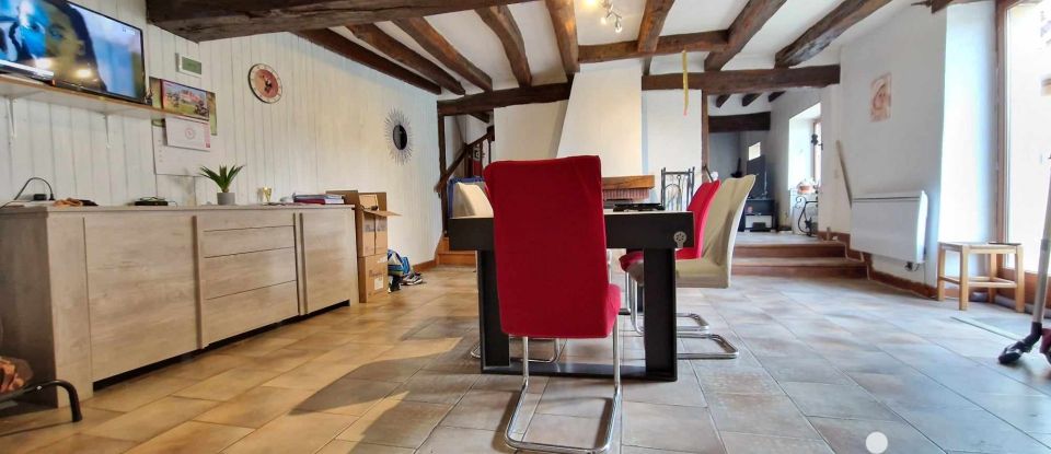 Longere 7 rooms of 148 m² in Connerré (72160)