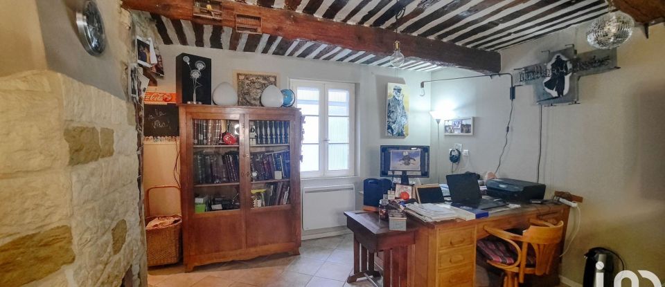 House 6 rooms of 180 m² in Maillane (13910)