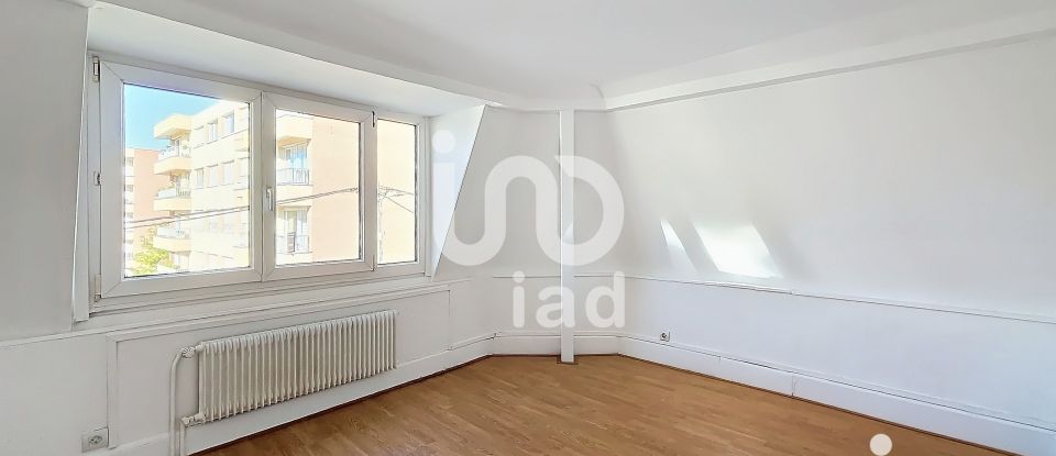 Town house 5 rooms of 107 m² in Loos (59120)