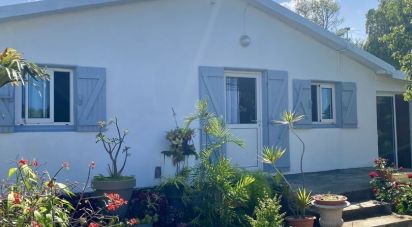 House 5 rooms of 106 m² in Petite-Île (97429)