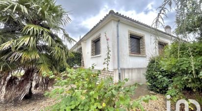 Traditional house 5 rooms of 130 m² in Saint-Pierre-d'Exideuil (86400)