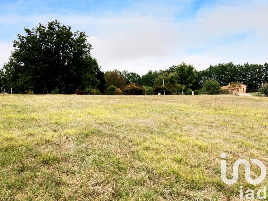 Terrain de 3 000 m² à Peyzac-le-Moustier (24620)