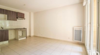 Apartment 2 rooms of 37 m² in Saint-André-de-la-Roche (06730)