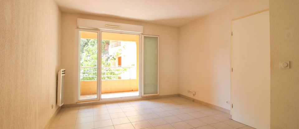 Apartment 2 rooms of 37 m² in Saint-André-de-la-Roche (06730)