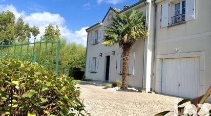 House 5 rooms of 143 m² in Saint-Pryvé-Saint-Mesmin (45750)