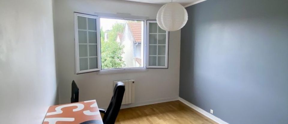 Maison 6 pièces de 125 m² à Viry-Châtillon (91170)