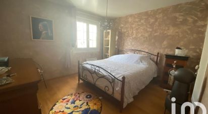 Traditional house 5 rooms of 100 m² in Allonnes (72700)