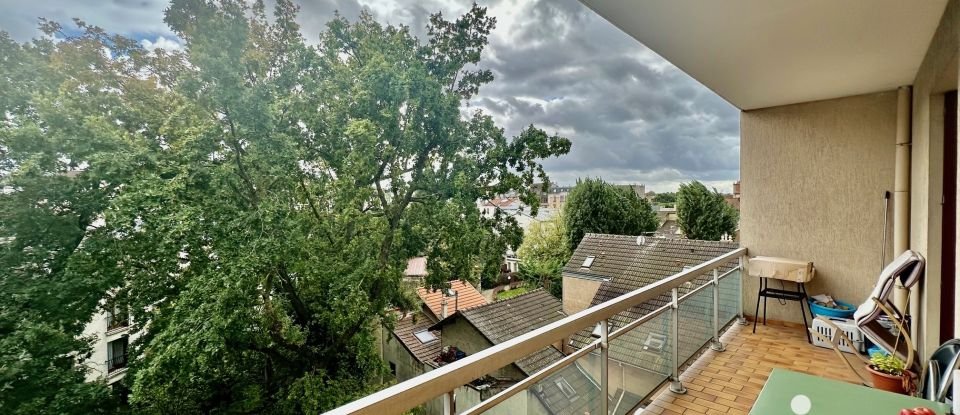 Apartment 3 rooms of 77 m² in Les Pavillons-sous-Bois (93320)