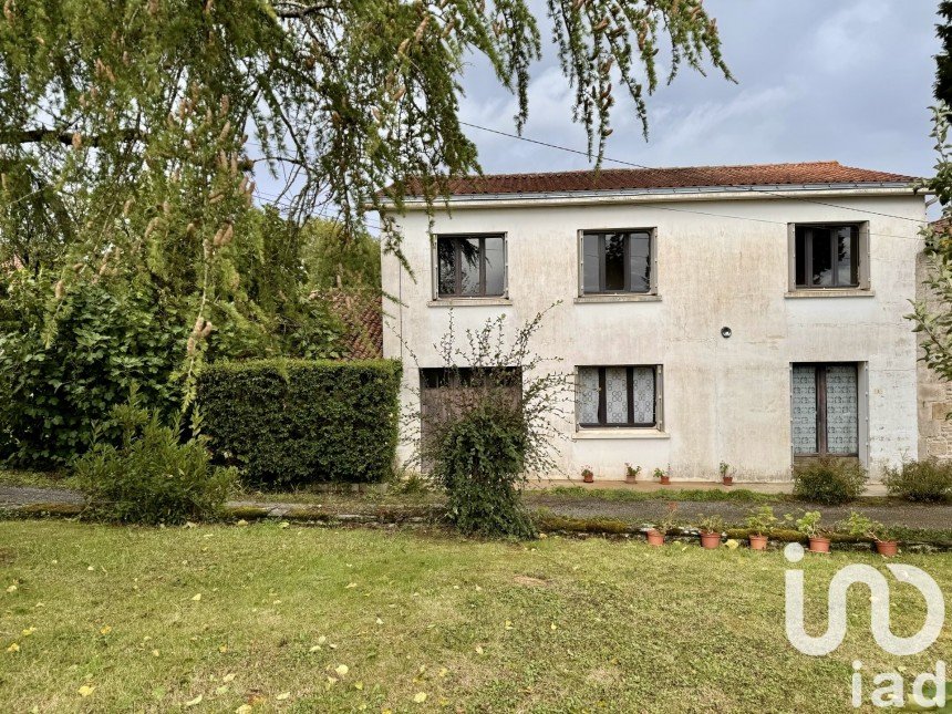 Maison de campagne 6 pièces de 130 m² à Foussais-Payré (85240)