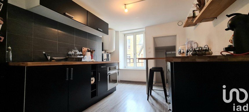 Appartement 3 pièces de 70 m² à Charleville-Mézières (08000)