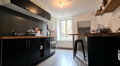 Appartement 3 pièces de 70 m² à Charleville-Mézières (08000)