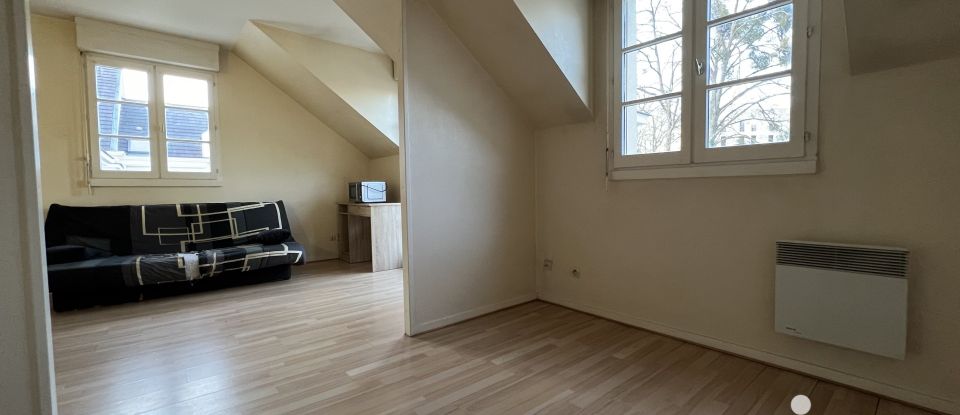 Apartment 1 room of 35 m² in Massy (91300)