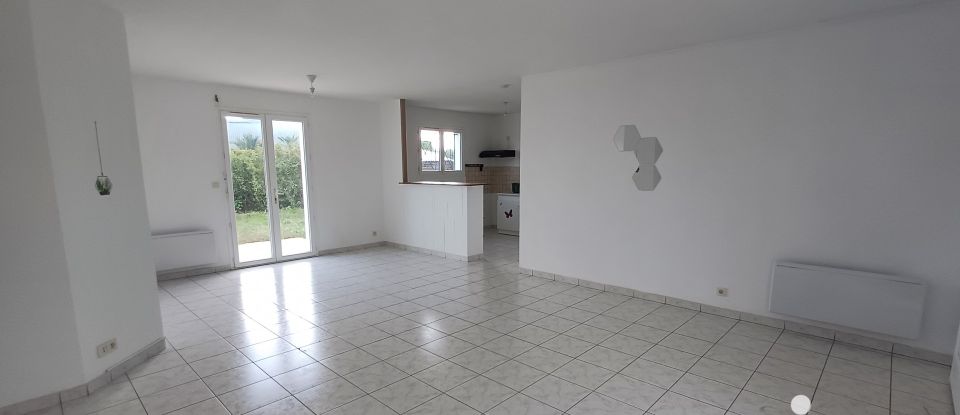 House 4 rooms of 80 m² in Lesparre-Médoc (33340)