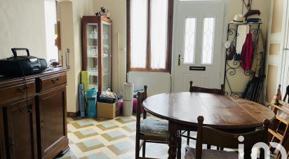 House 5 rooms of 120 m² in Lys-Haut-Layon (49310)