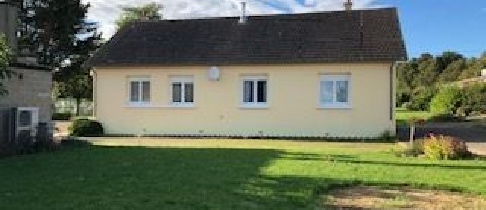 House 8 rooms of 93 m² in Courcemont (72110)