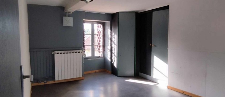 House 5 rooms of 115 m² in Banize (23120)