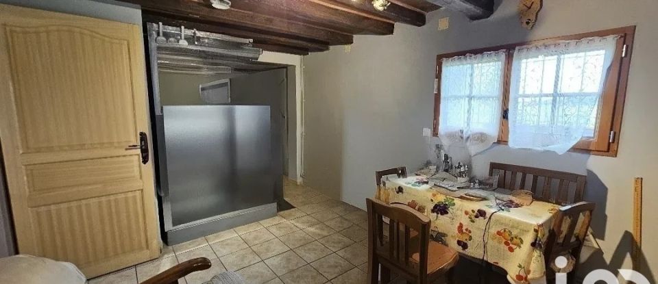 Longère 9 pièces de 209 m² à Voillecomte (52130)