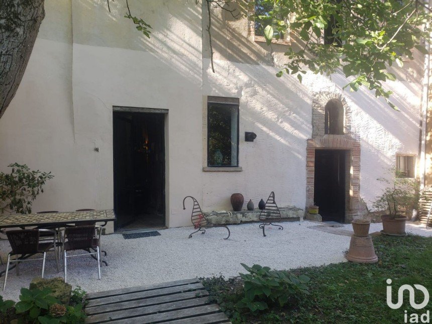 House 4 rooms of 110 m² in Samatan (32130)