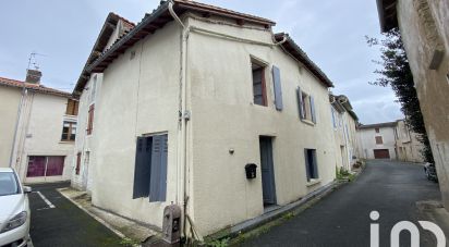 Maison de ville 4 pièces de 88 m² à La Mothe-Saint-Héray (79800)