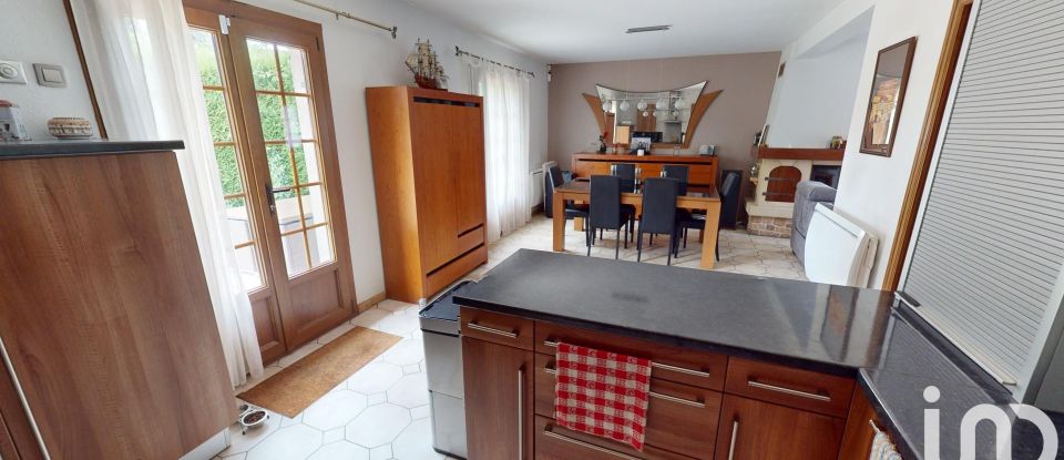 Traditional house 6 rooms of 133 m² in Le Mée-sur-Seine (77350)