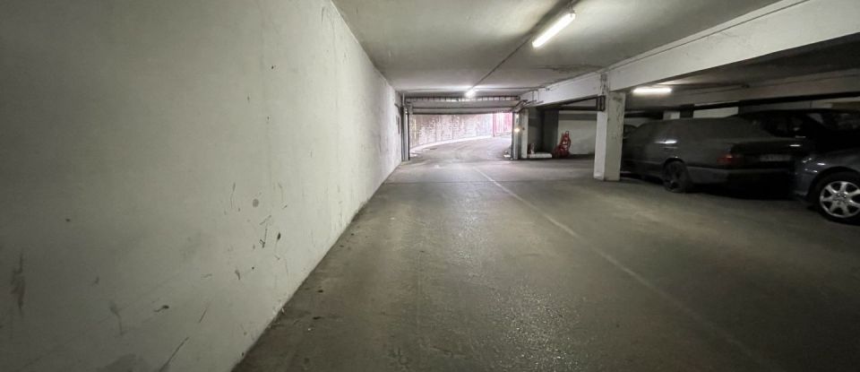 Parking/garage/box de 33 m² à Bobigny (93000)