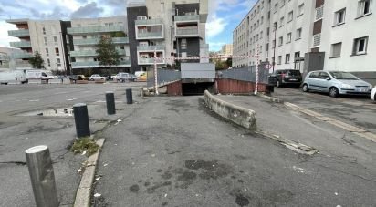 Parking/garage/box de 11 m² à Bobigny (93000)