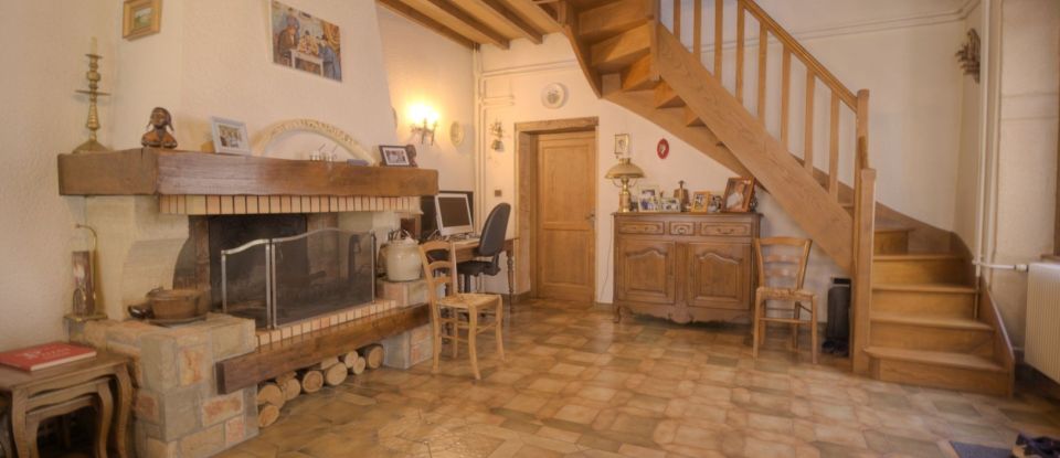 House 6 rooms of 260 m² in Montmerle-sur-Saône (01090)