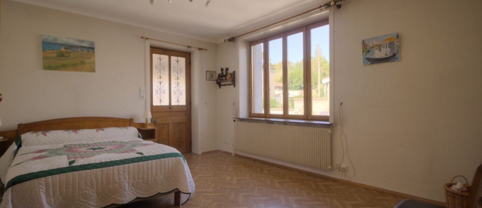 House 6 rooms of 260 m² in Montmerle-sur-Saône (01090)